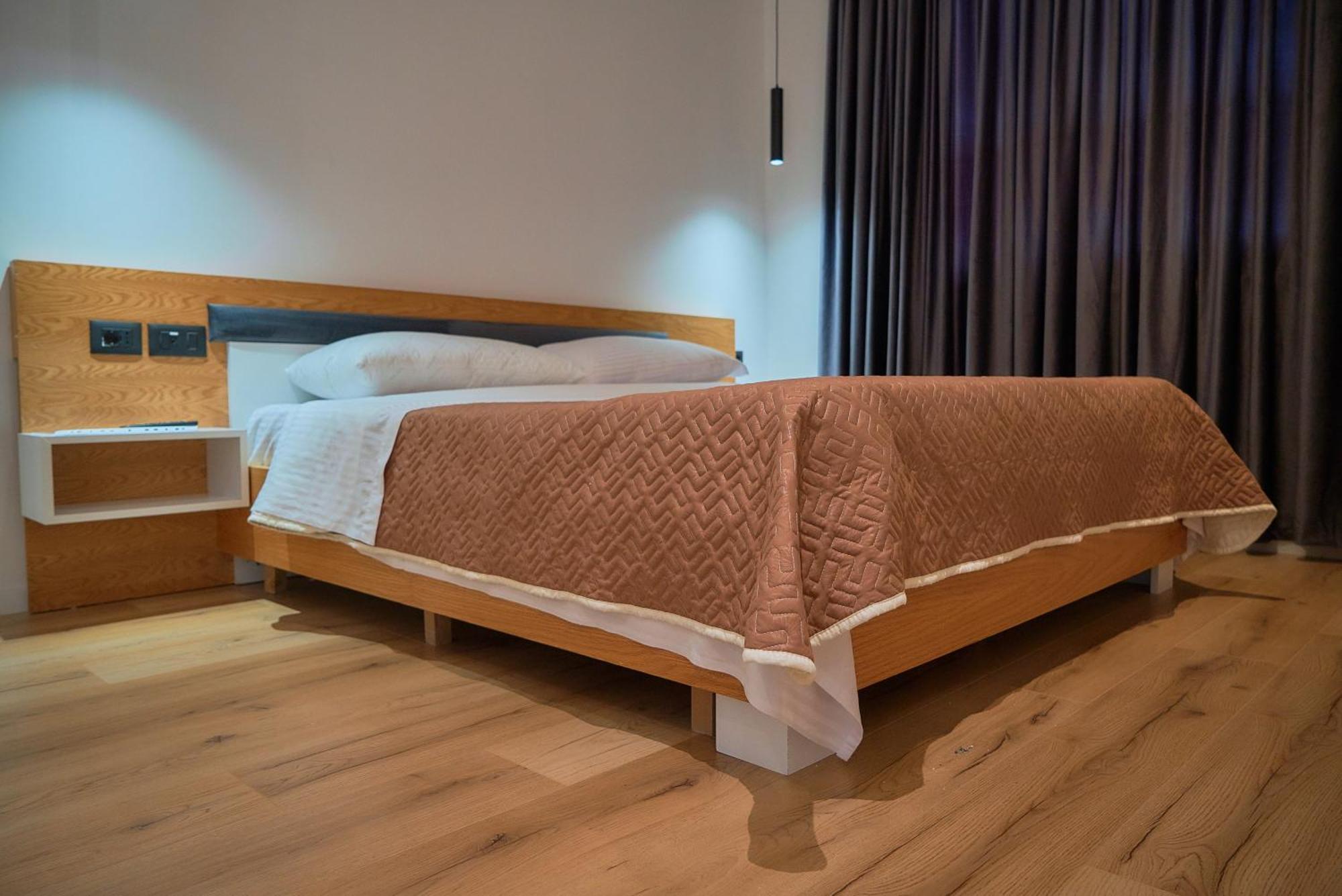 Kalpazo Inn Тирана Экстерьер фото