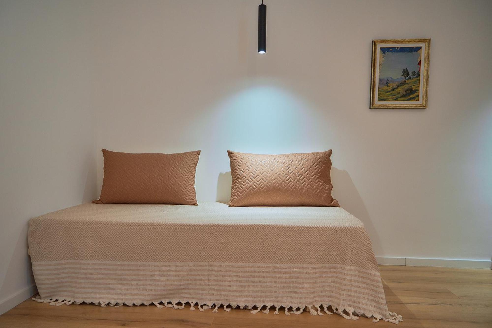 Kalpazo Inn Тирана Экстерьер фото